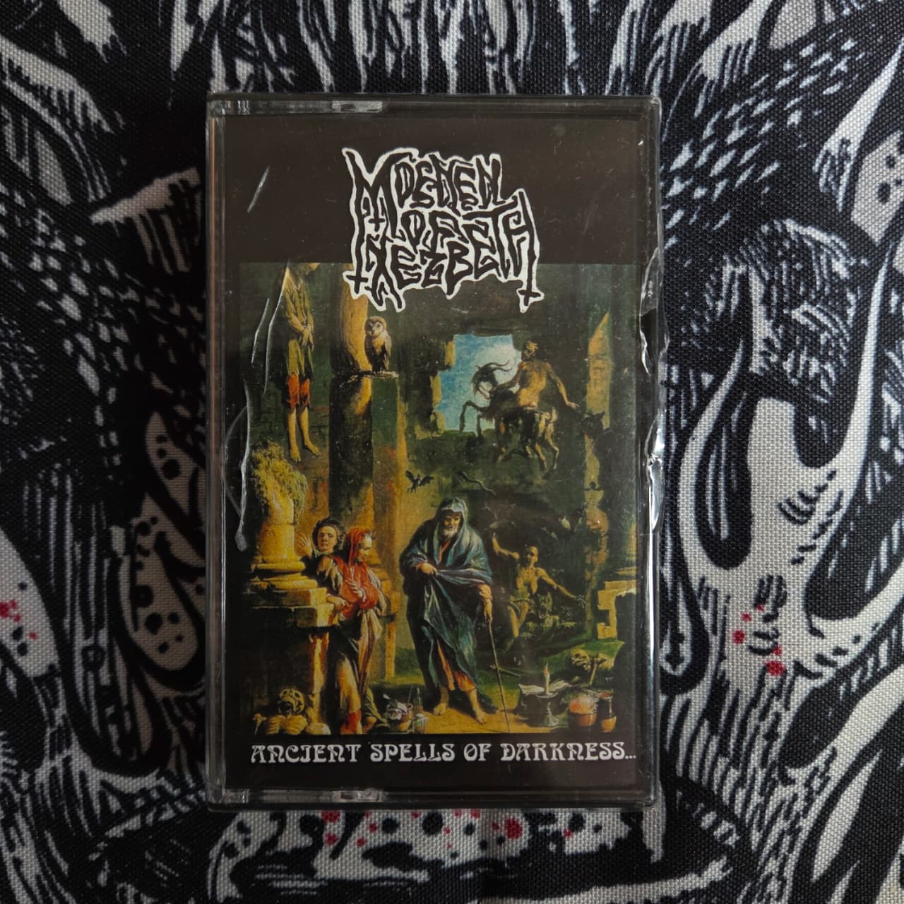 MOENEN OF XEZBETH - Ancient Spells of Darkness... Cassete | Black Hearts Records