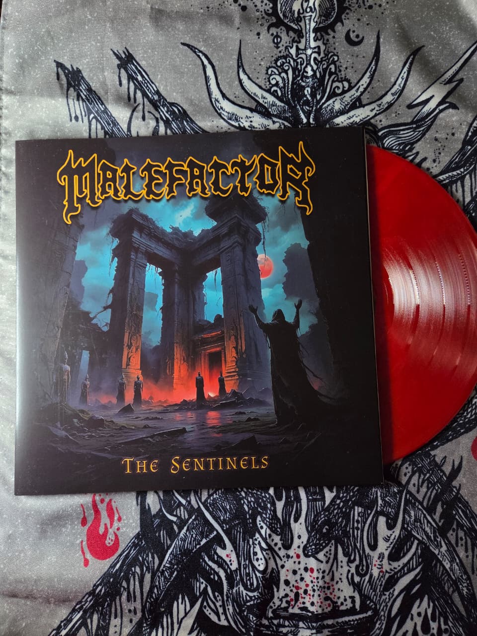 Malefactor / Aztlán – The Sentinels / Xipe Totec Lp Vermelho