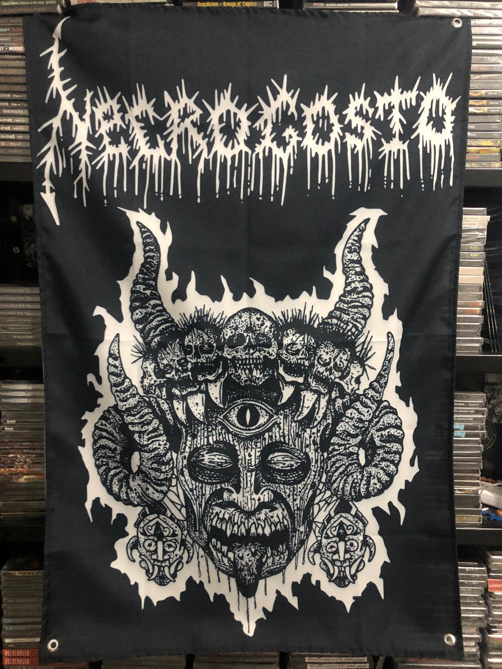 NECROGOSTO "Rosto do Demônio" Bandeira